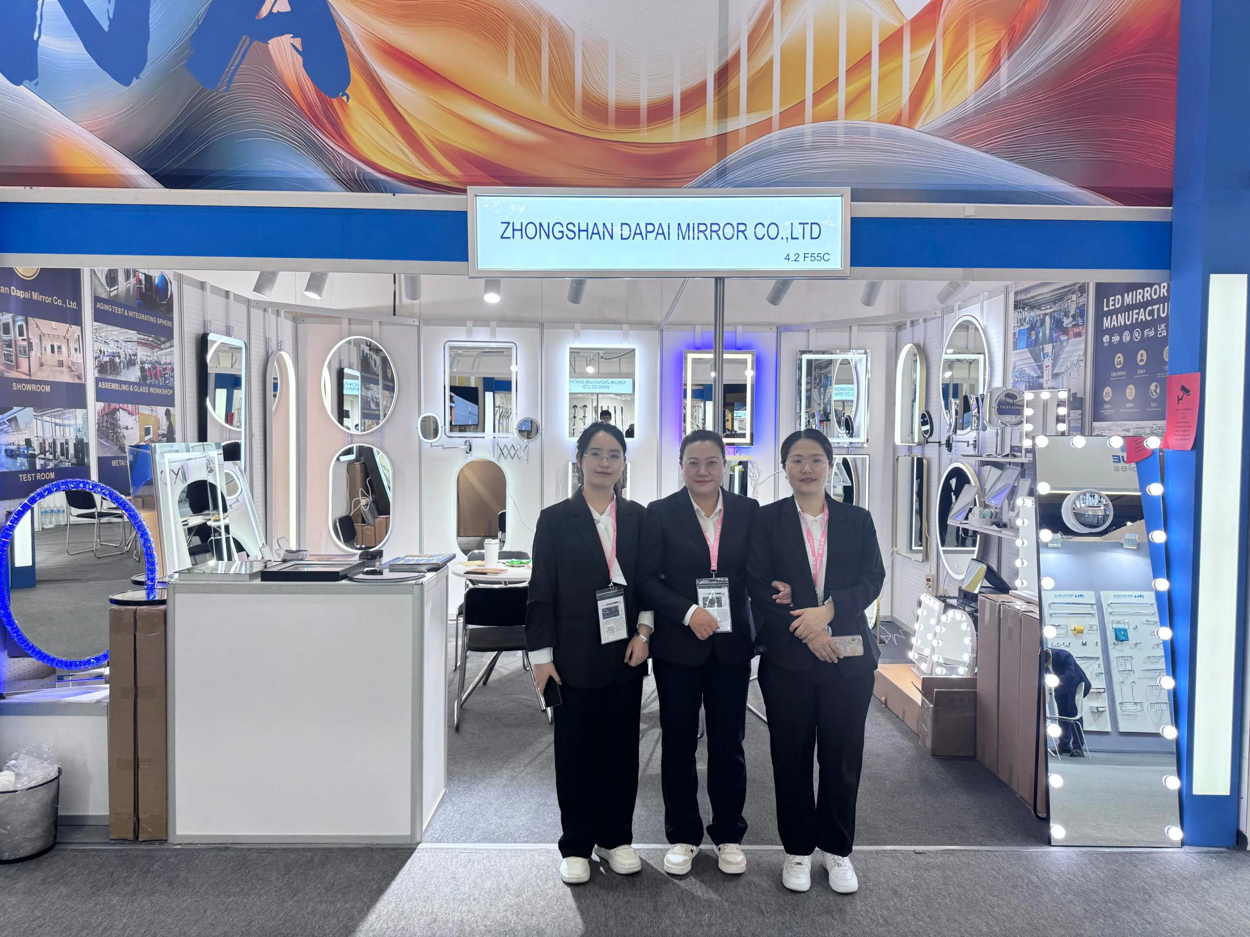 JYD Mirror behaalt wereldwijde erkenning op ISH 2025 met premium spiegelcollecties