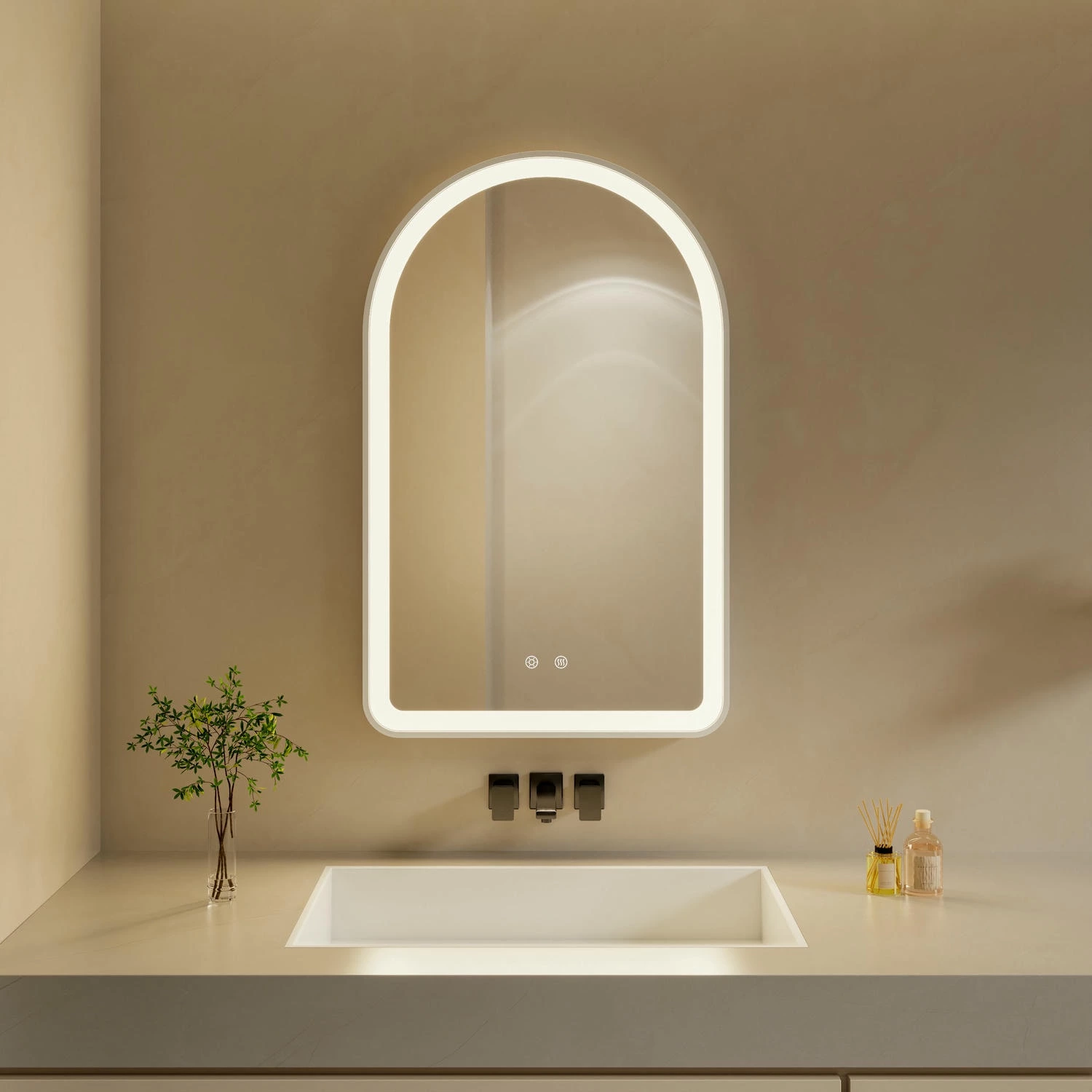 Miroir de salle de bain arqué à LED
