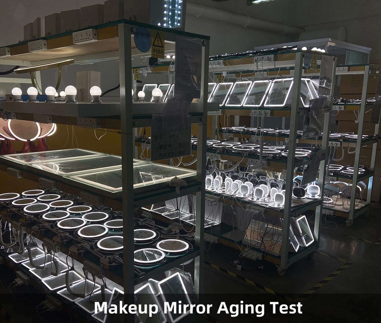 Test de vieillissement du miroir de maquillage