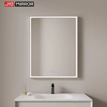 Miroir de salle de bain encadré à LED