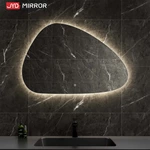 Miroir de salle de bain LED irrégulier