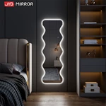 Miroir sur pied à LED irrégulier