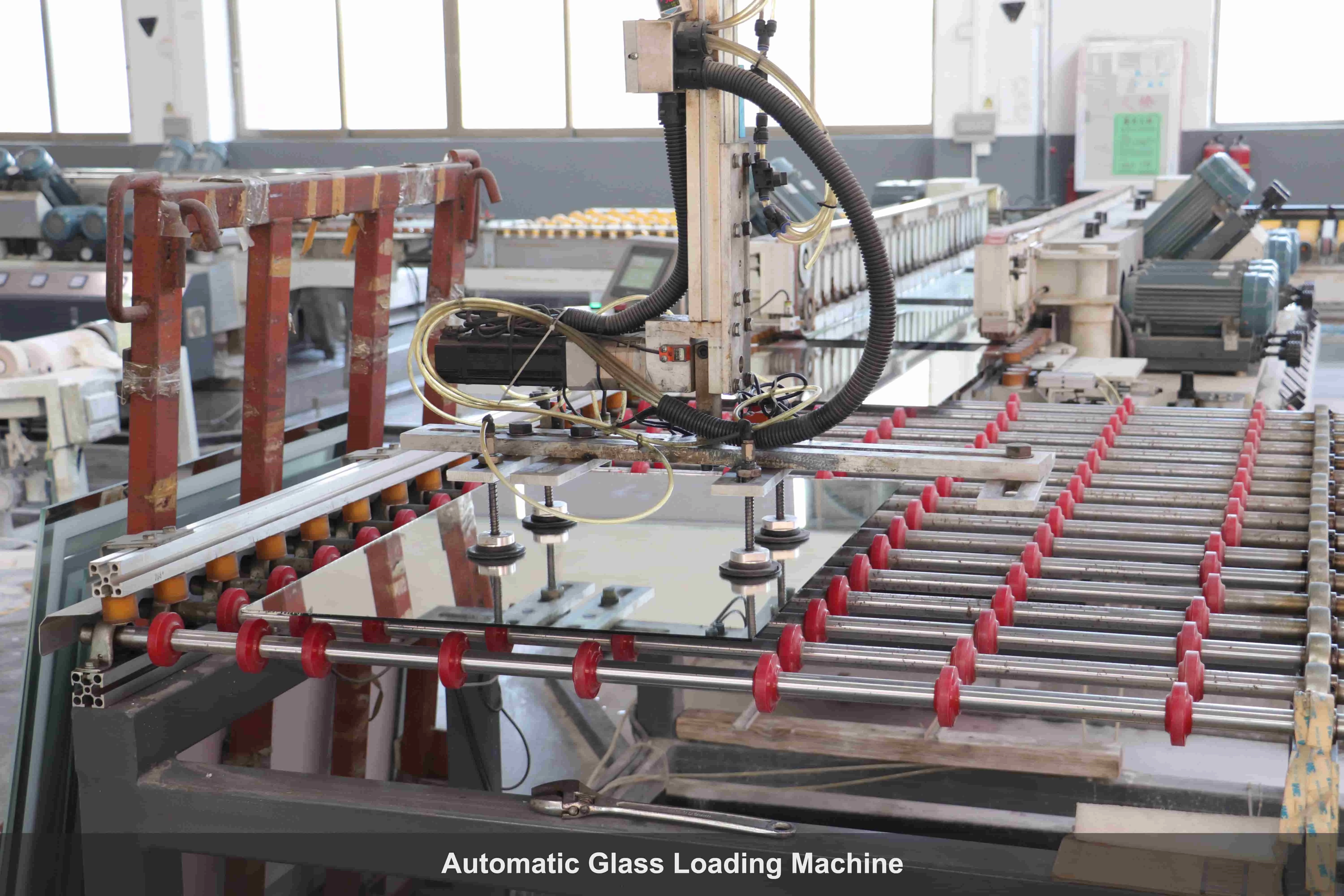 Machine de chargement automatique de verre
