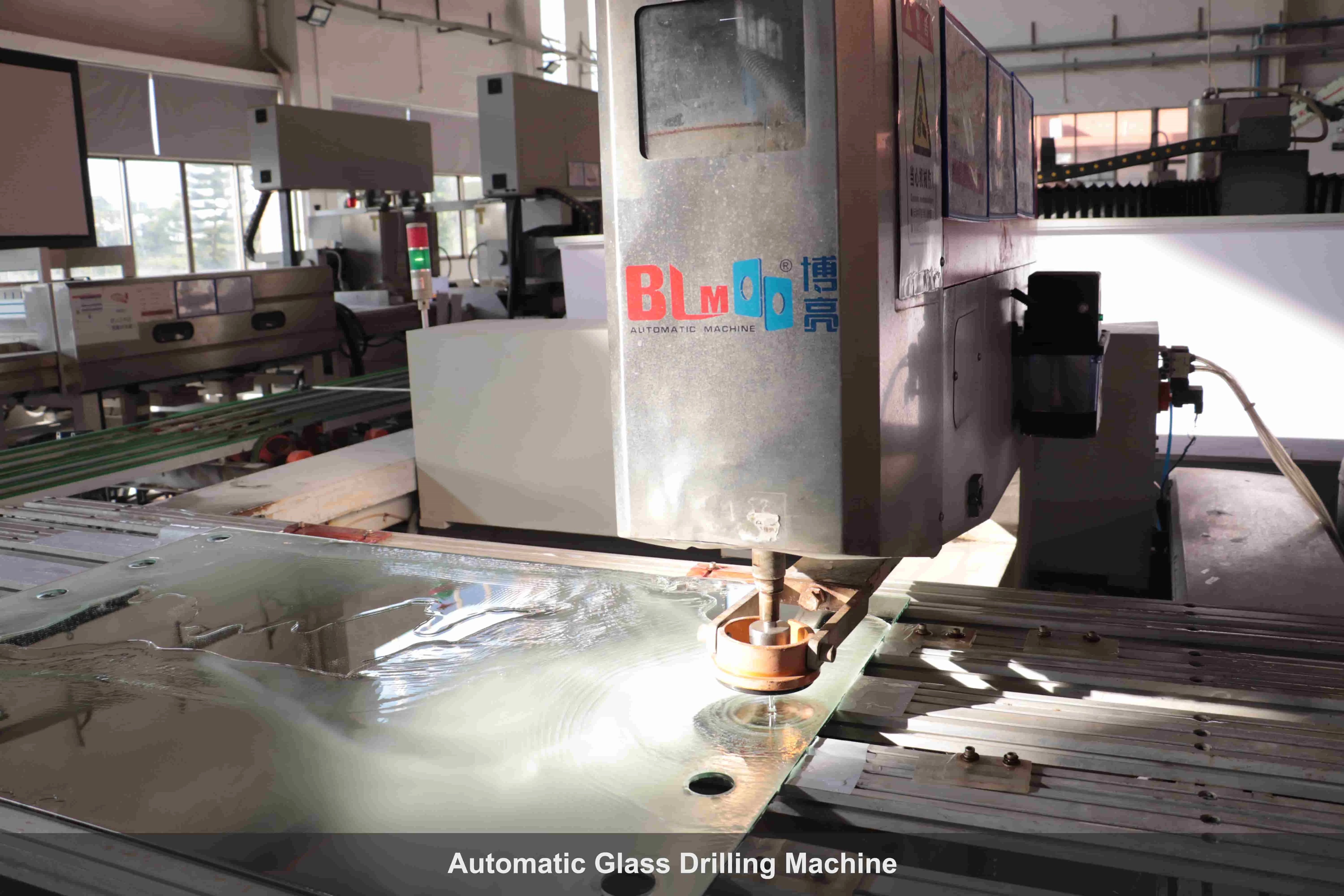 Machine de forage automatique