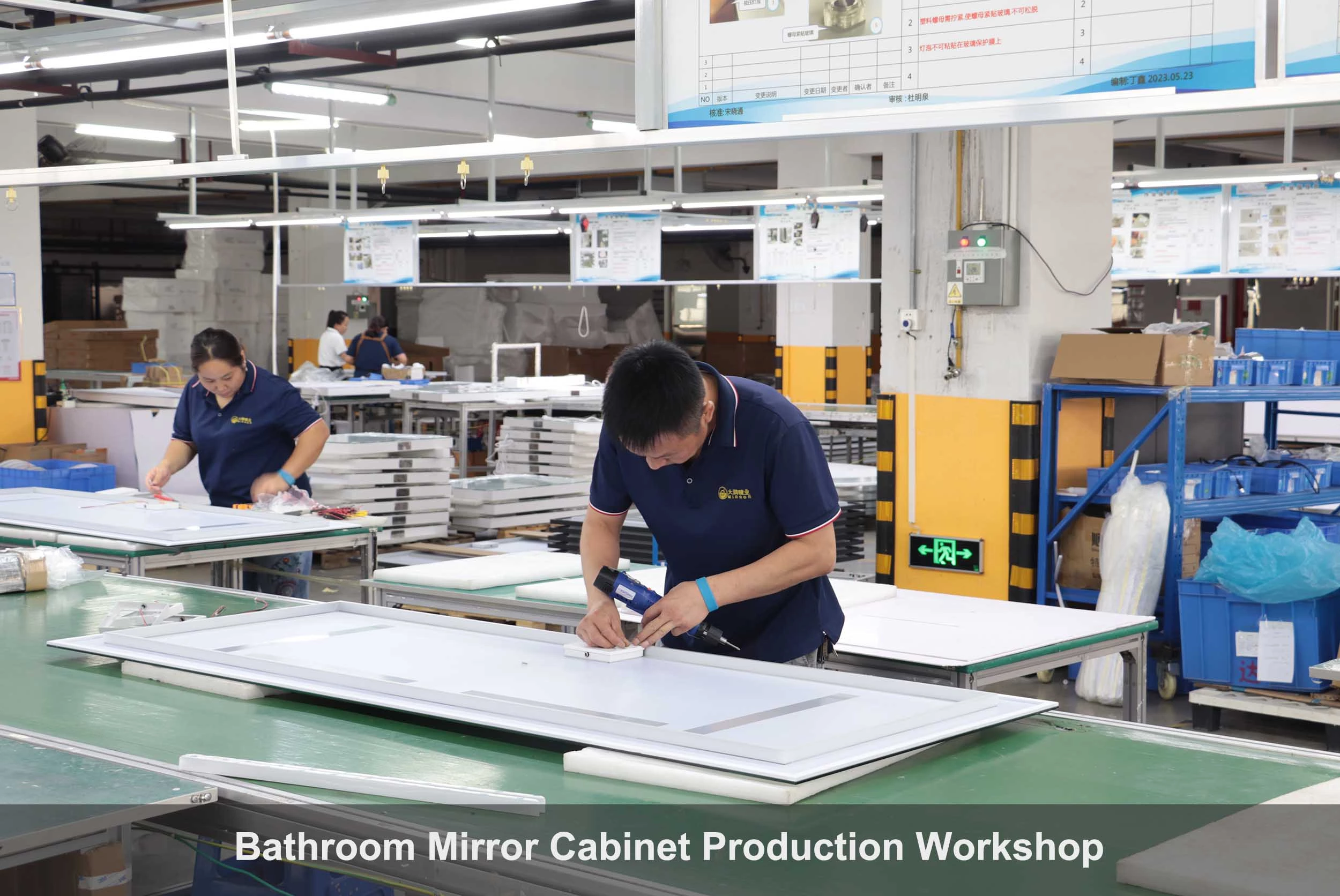 Atelier de fabrication de miroirs de salle de bain