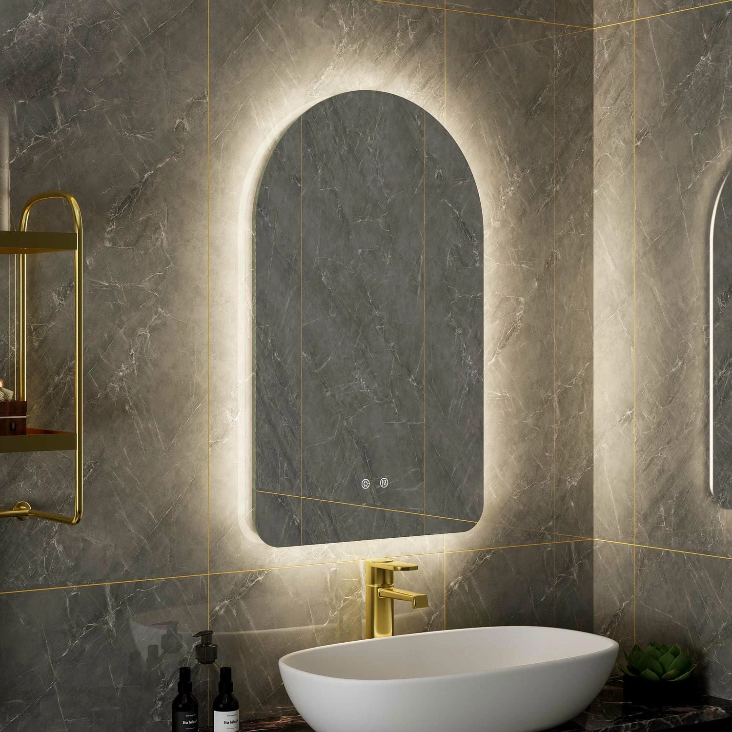 Miroir de salle de bain arqué à LED