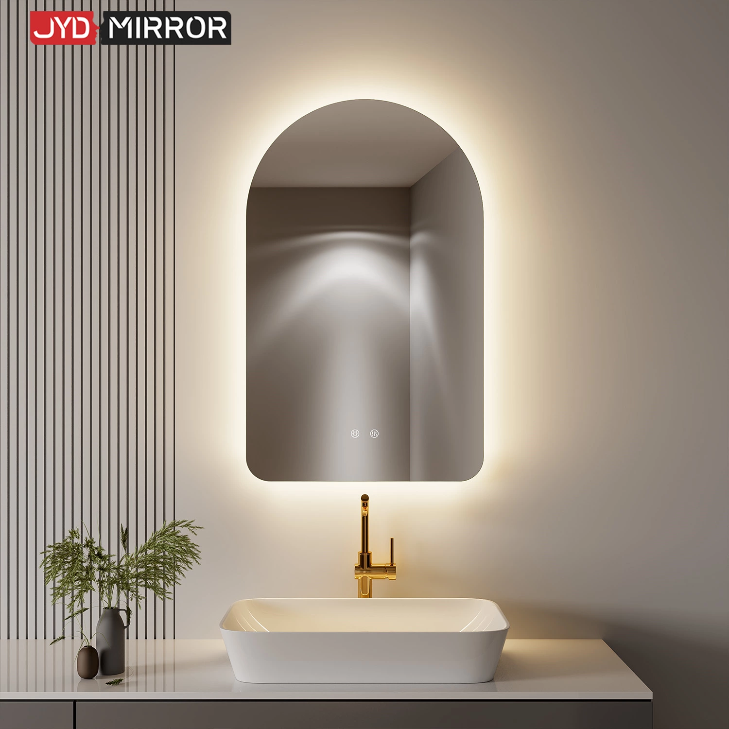 Miroir de salle de bain arqué à LED