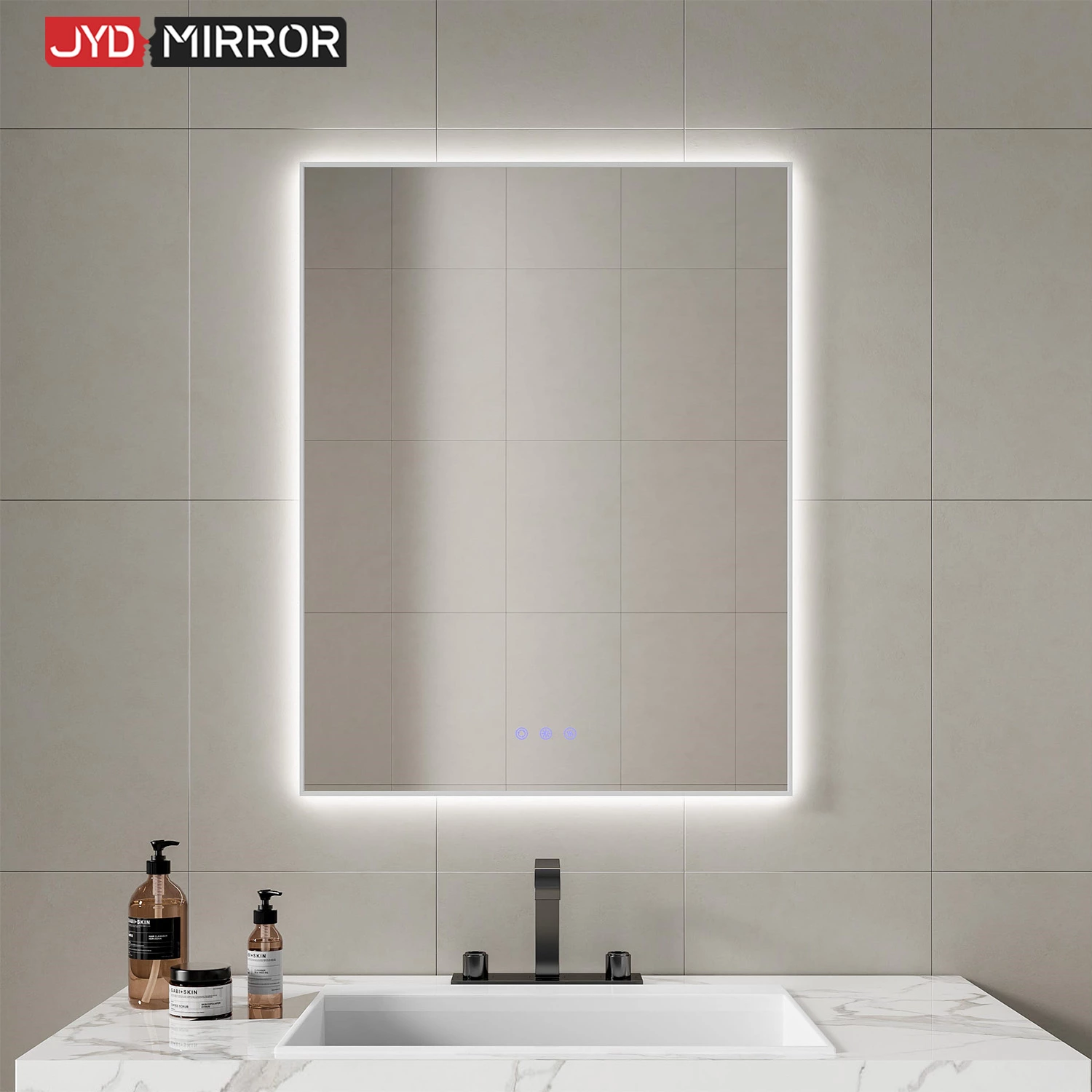 Miroir de salle de bain encadré à LED