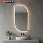 Miroir de salle de bain LED irrégulier