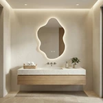 Miroir de salle de bain LED irrégulier